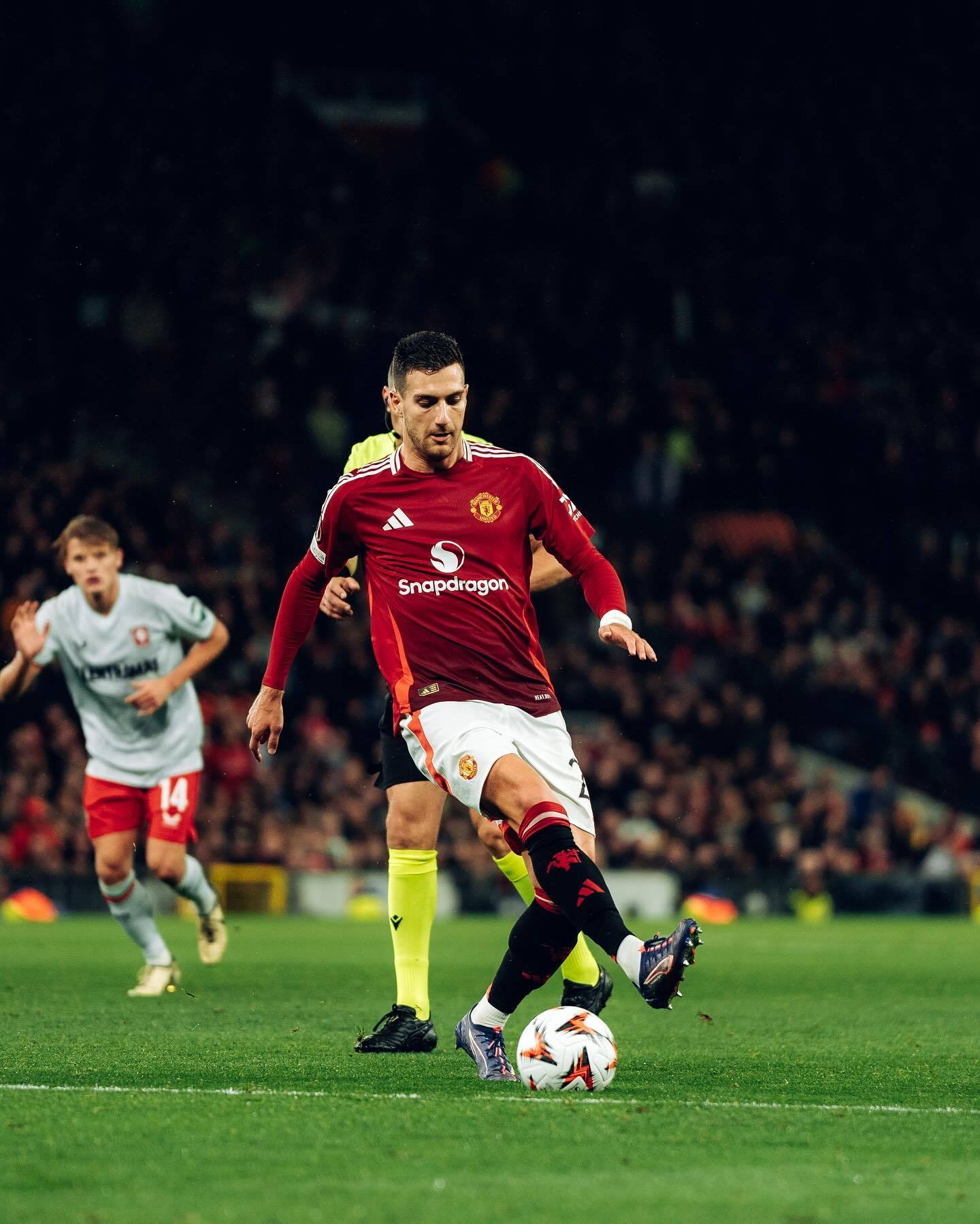 九游娱乐app - 异名磁极相互吸引还是排斥 