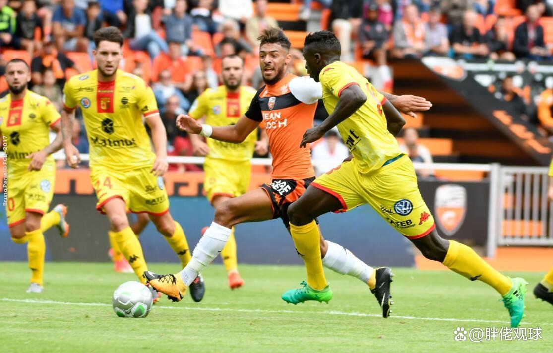 包含里程碑夜西汉姆回应争议，亚冠集结日刷纪录，悬念犹存，赛季目标并未改变的词条-9九游娱乐网站