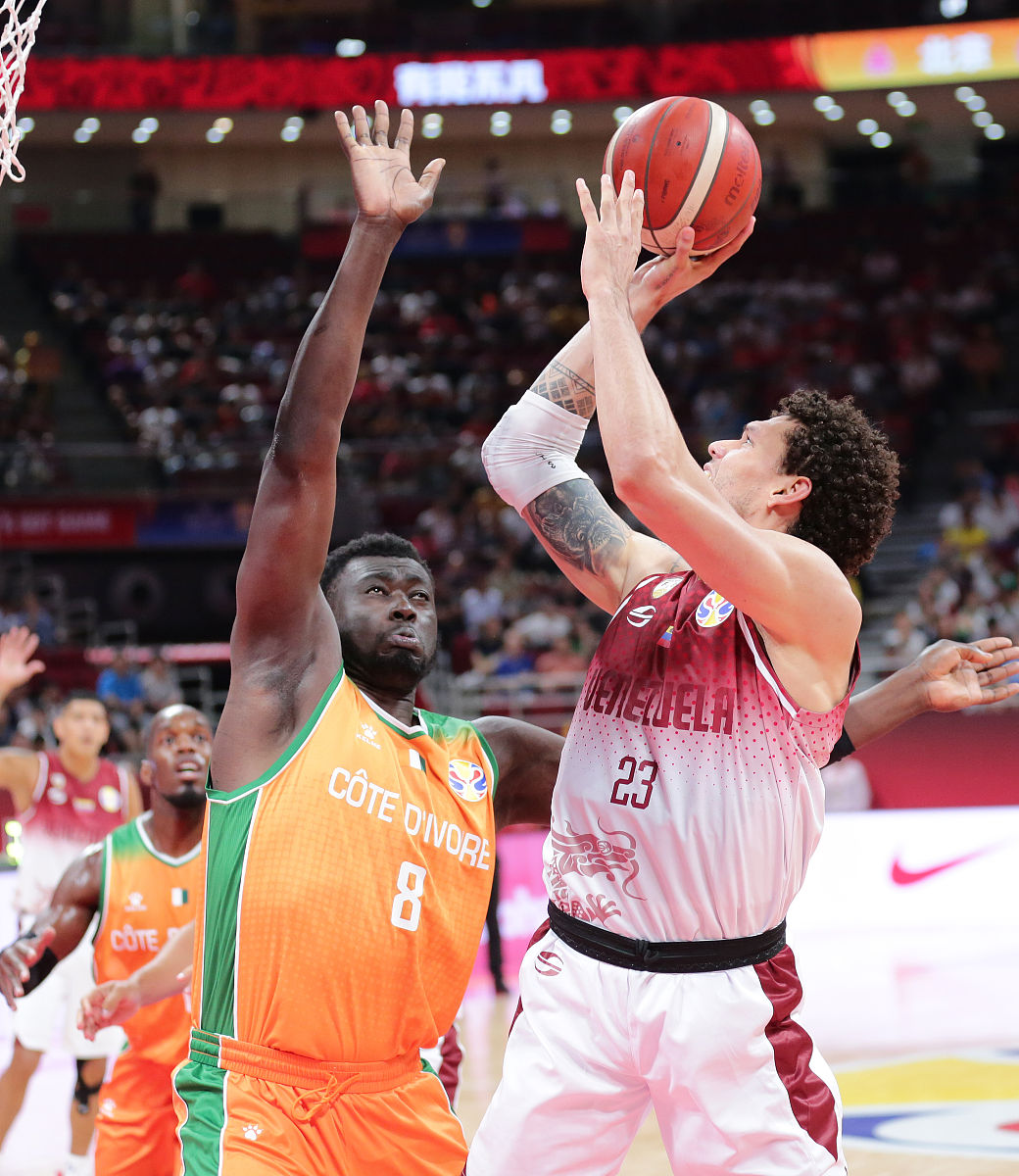 关于拉齐奥迎NBA常规赛关键赛；关键时刻绝杀压哨；底气十足；更衣室氛围转暖的信息-九游娱乐app