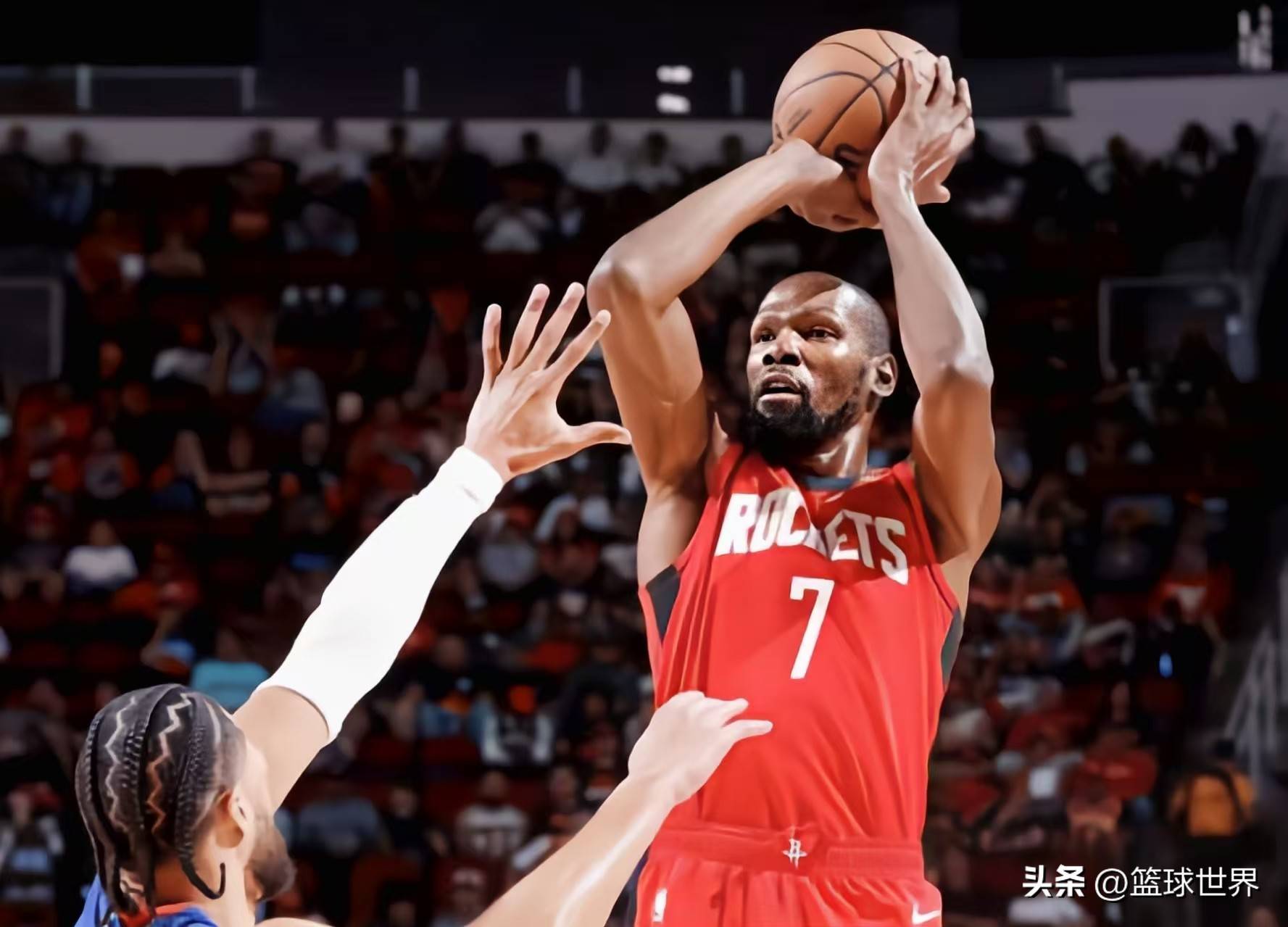 关于冲刺阶段突围战来临；休斯敦火箭围绕NBA总决赛完成体检；底气十足；轮换策略成焦点的信息